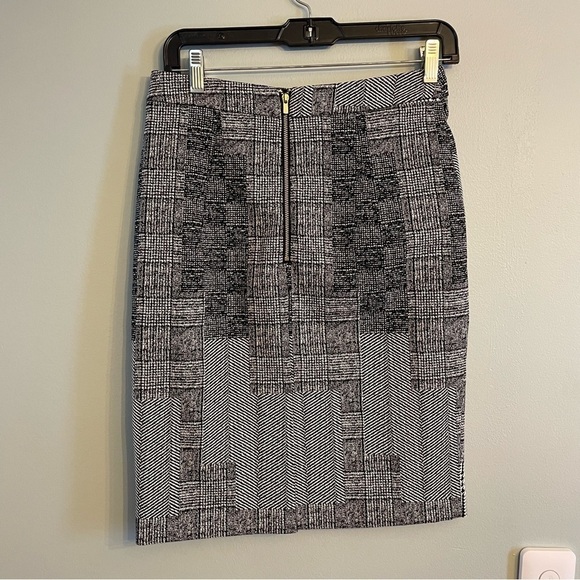H&M Pencil Skirt 6 - Picture 2 of 7